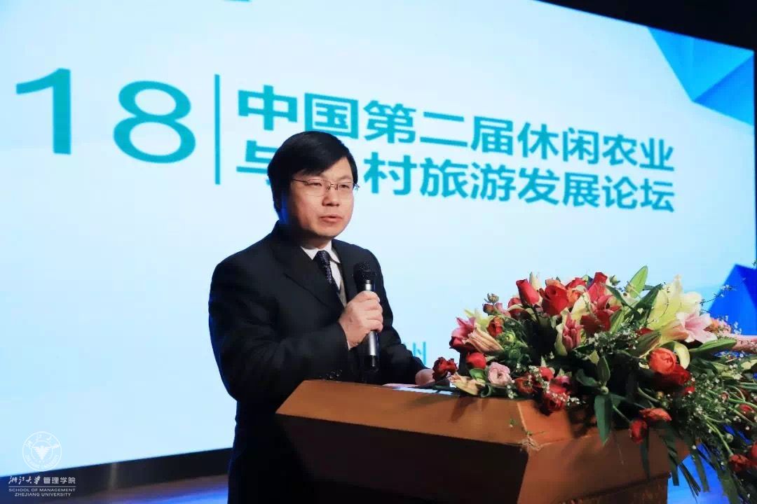 时博官网平台党委副书记  吴为进.jpg